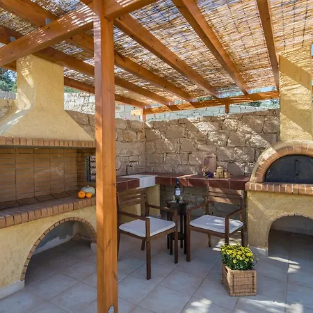 Villa Olivia With Pool Vrises Crete Alikampos